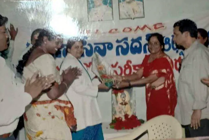 Felicitation under the KSS welcome banner